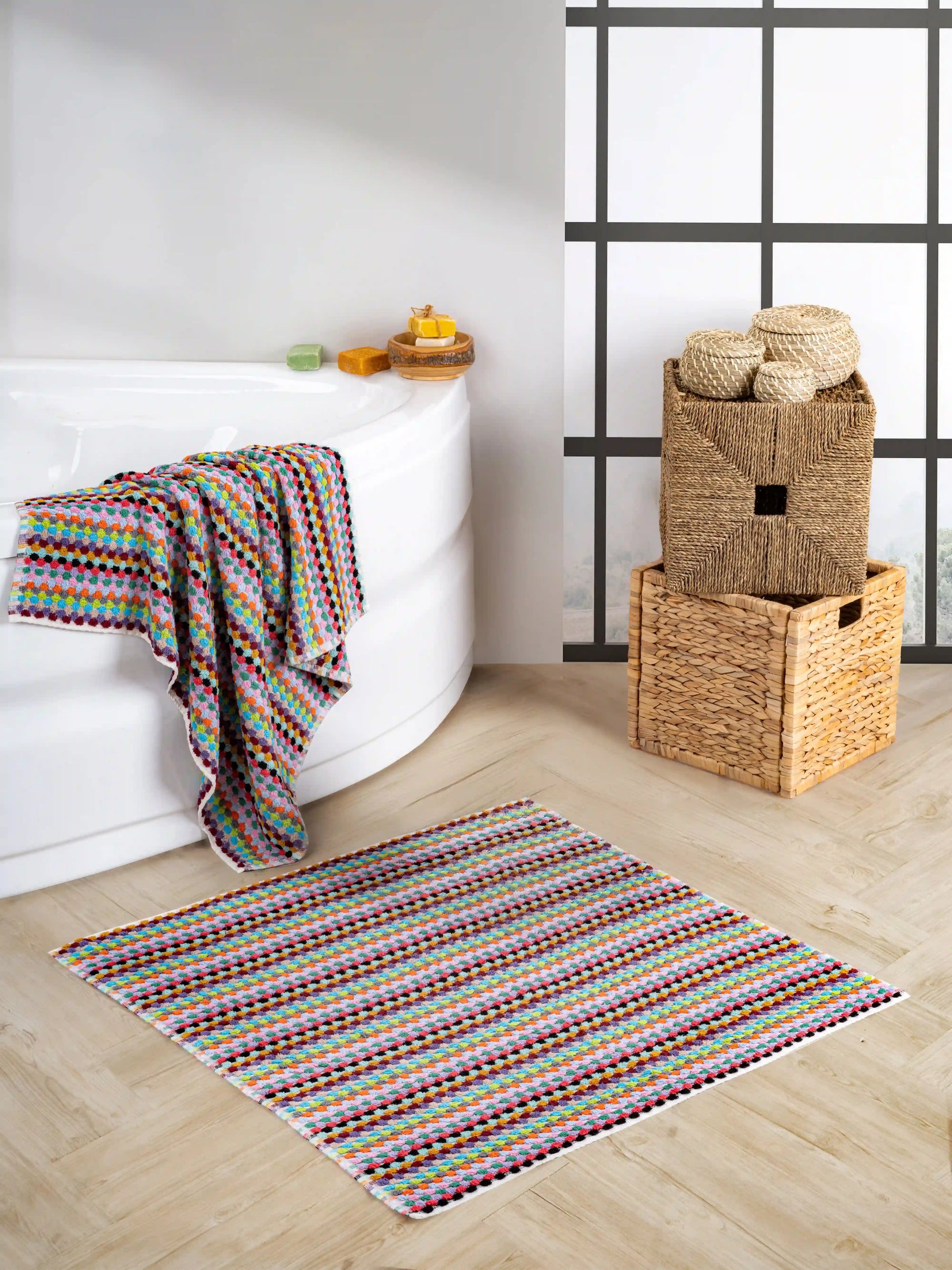 Pom Pom Bath Mat 600gsm