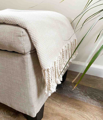 Organic non-dyed Turkish blanket made from 100% natural cotton.

