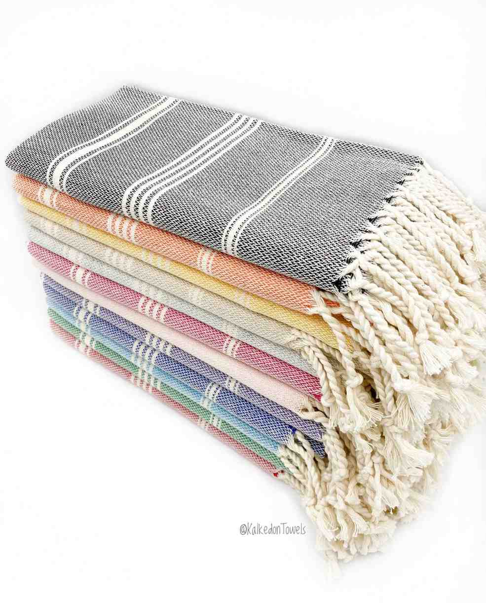 Set of 2 Turkish kitchen towels in assorted colors, 100% cotton for absorbency and quick drying